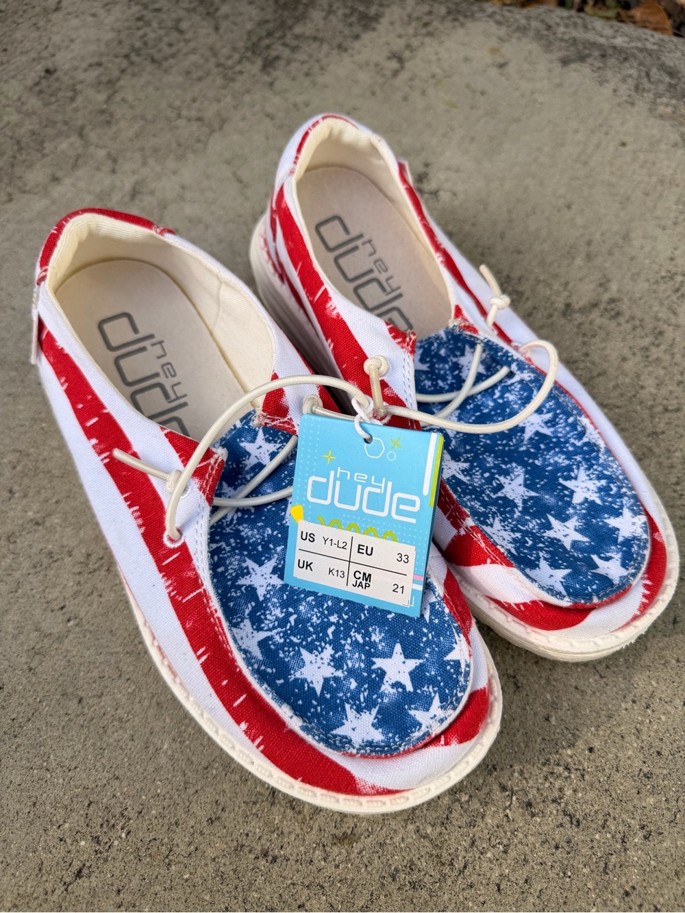 Hey Dude wally patriotic stars and stripes shoe W/White/Red Stripes - Size Y1-L2